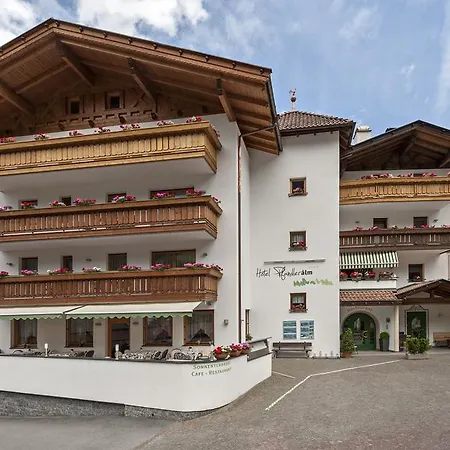 Pfandleralm Hotel San Martino in Passiria